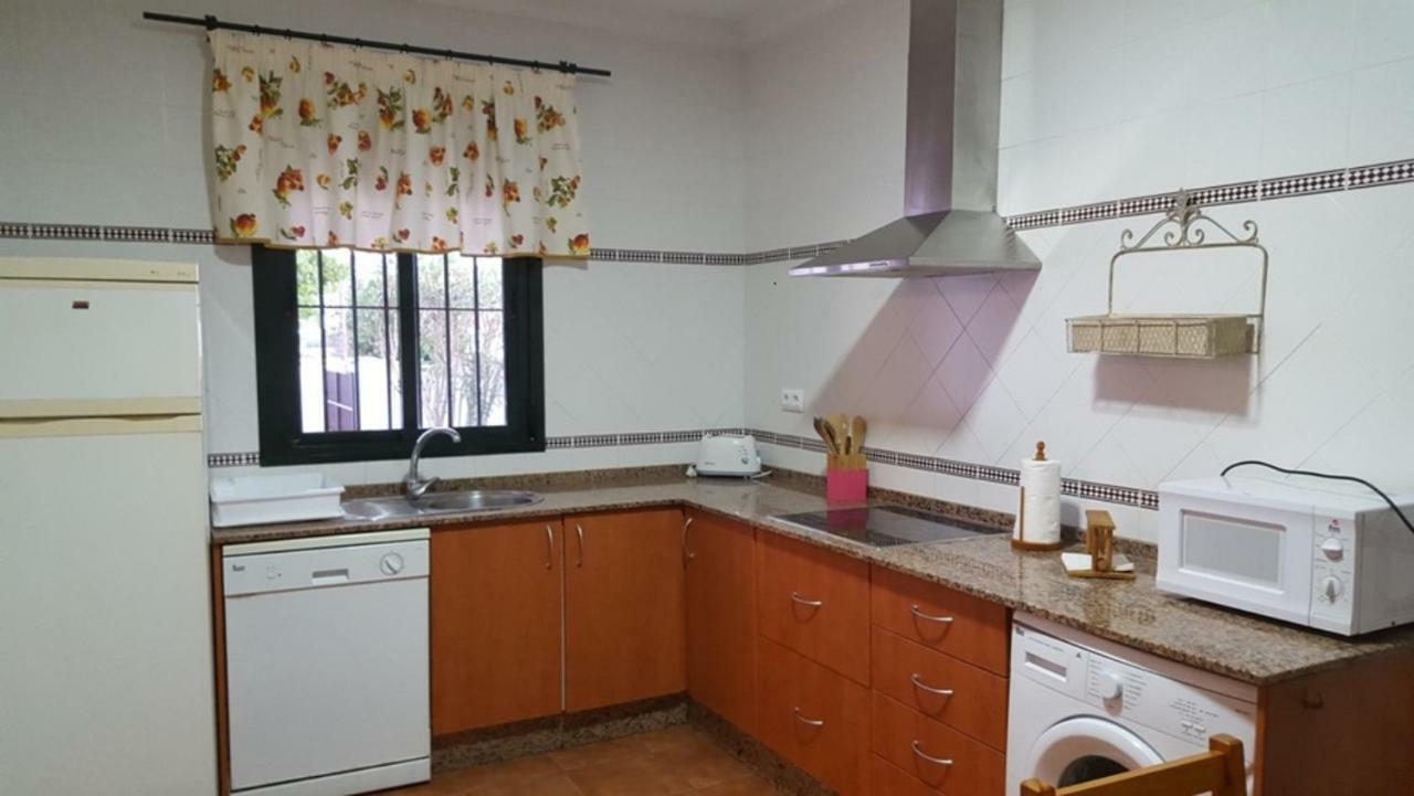 קוניל דה לה פרונטרה Chalet Las Adelfas Chaparrillo מראה חיצוני תמונה